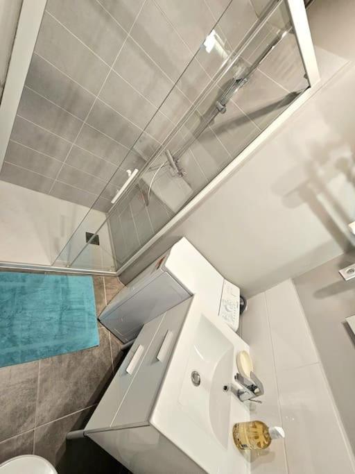 Le Calme A Deux Pas Du Port De Sete Apartment ภายนอก รูปภาพ